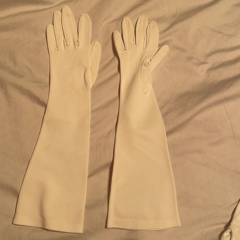 Women’s gloves